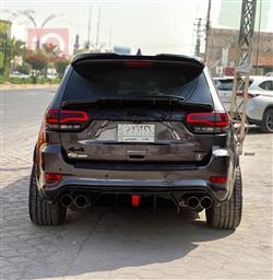 جیپ گراند شیرۆکی